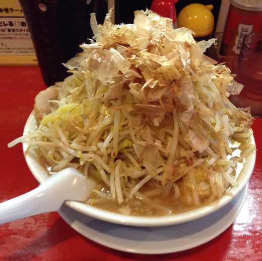 ドカ壱　ラーメン小　全マシ　トキ新入口