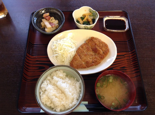 【わりと新店】居酒屋いち・おし　チキンカツ定食　元山町