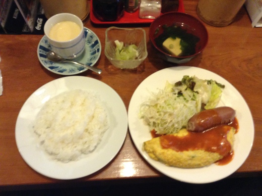 【ワンコイン日替わり】すけ成　おやじのオムレツとフランクフルト