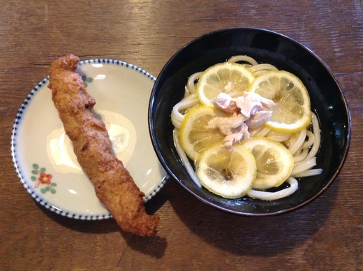 ヨコクラうどん　れもんうどん＋にぎりタコ
