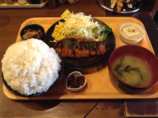 ほのぼの　ビーフステーキカツ定食