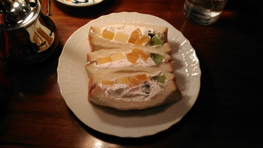 半空　フルーツサンド　高松市瓦町
