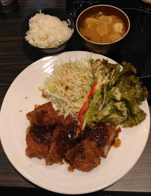 はらだ牧場高松おいしい広場店　ヒレカツ定食