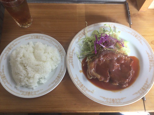 花櫚　サービスランチ　高松