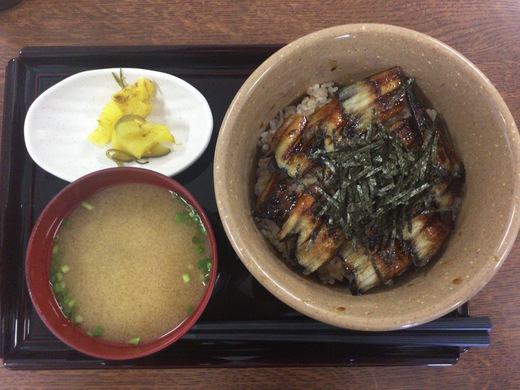 輪りん家　輪りん丼　高松市　高松競輪場内