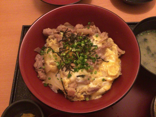 やまや(山鳥屋島店) 鶏屋の親子丼　高松市屋島西町