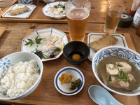 雨の松山へ