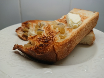 アベス(Le pain de Abbesses)おさつ食パン