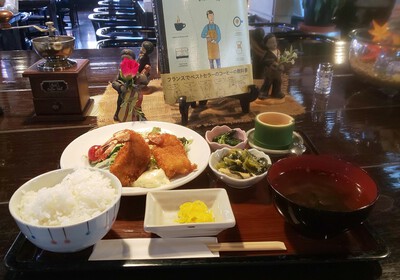 逸珈琲でランチ