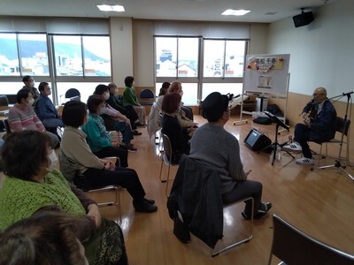 コスモス園で訪問演奏