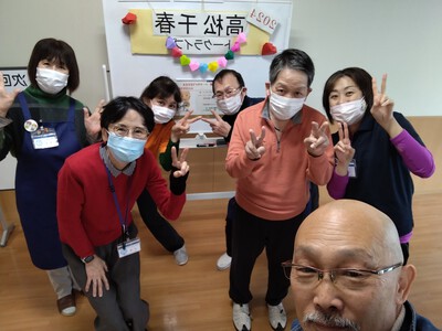 コスモス園で訪問演奏