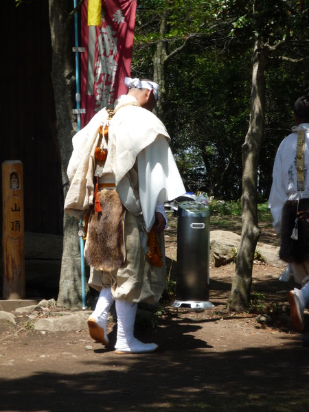 讃岐富士に登る。