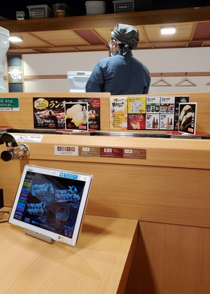 今日は安くて美味しい、にぎり寿司ランチ