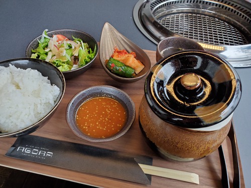 ランチを始めたアゴラへ