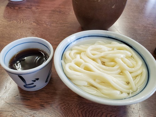 何十年ぶりに長田うどんに行った。