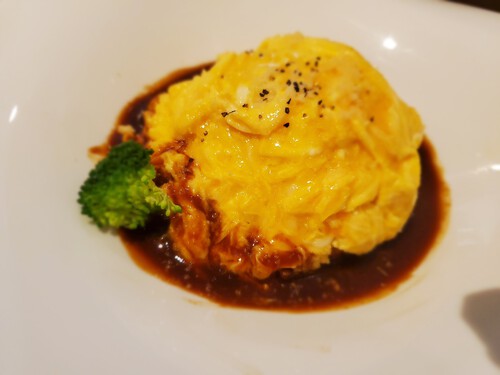 野菜いろいろのサラダが嬉しいランチ