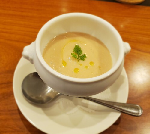 とても丁寧なフレンチはビストロミューザンミュー