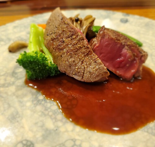 あみだ会新年会は「ビストロミューザンミュー」