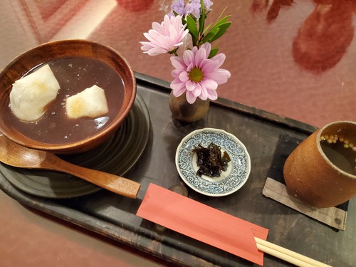 ミュージカル「老婆の休日」を見た後は・・・