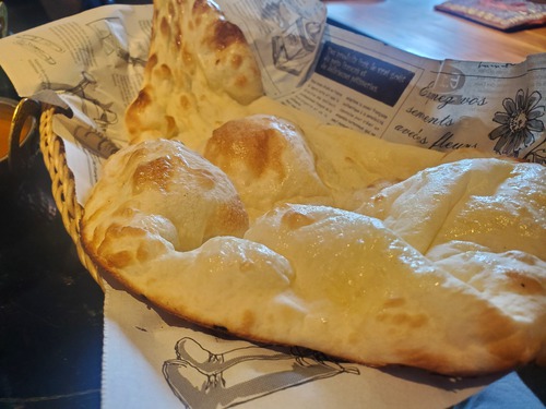 ナンが特に美味しいネパール料理のスーズカフェ