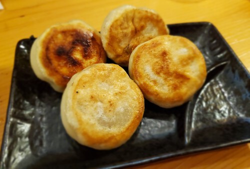 街中ラーメン店「神龍」