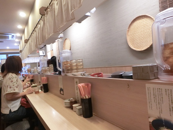 メニューの張り紙に釣られて入ったランチが正解だった。