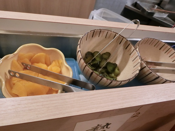 メニューの張り紙に釣られて入ったランチが正解だった。