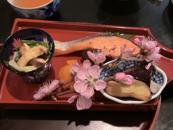 お雛さま膳を『カフェド 彩花』で