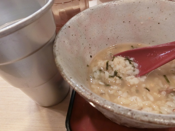 メニューの張り紙に釣られて入ったランチが正解だった。