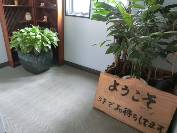 大人がくつろげるカフェ