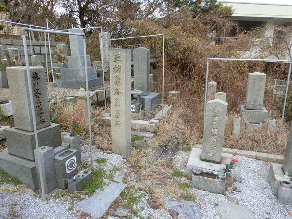 石清尾八幡宮から峰山公園まで歩く。