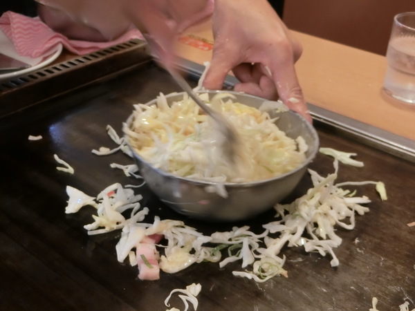風月流のこだわったお好み焼きの作り方