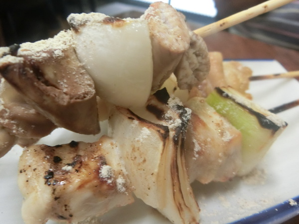 焼鳥の半助で夕飯