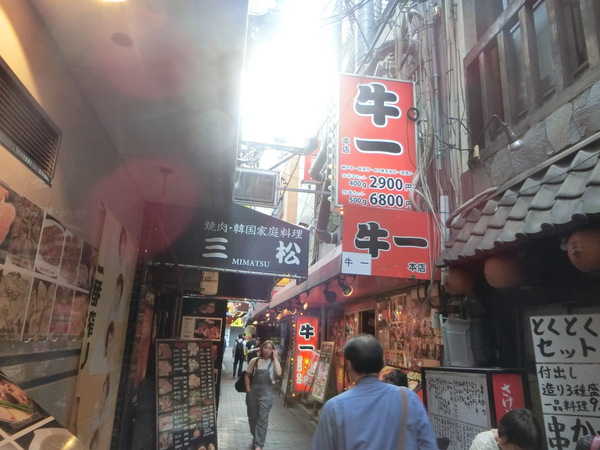 高松のおばちゃんたちがコリアンタウン（鶴橋）で遊ぶ。