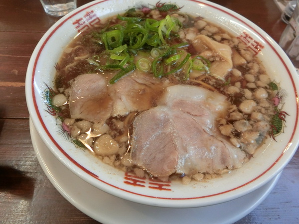 尾道で有名ラーメンを食べる。