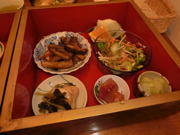 また、行きたいと思う山の中の「Cafe 杢・杢」