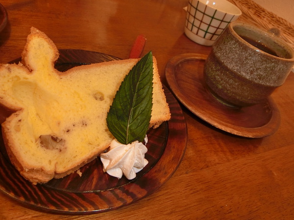 また、行きたいと思う山の中の「Cafe 杢・杢」
