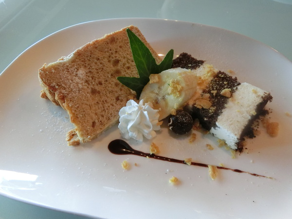 カフェ「プラヤ」のおご馳走は・・・