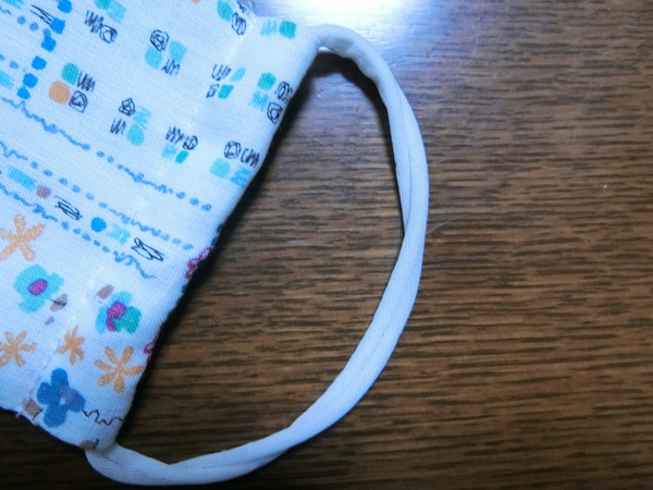 嬉しい～流行のマスクが届いた。