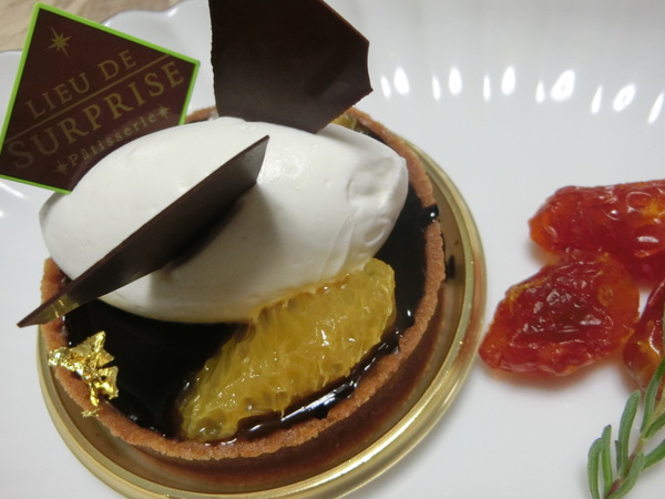 買ってしまった「リュ　ドゥ　シュープリーズ」のケーキ