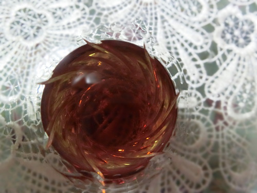 いつのか分からない古い梅酒を飲んでみた。