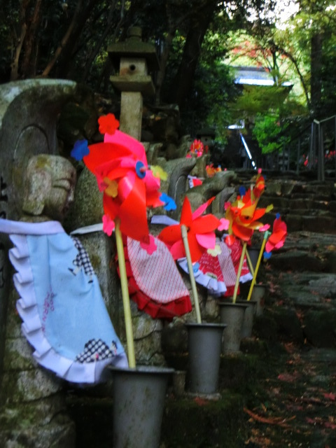 湖東三山　お地蔵さんの金剛輪寺