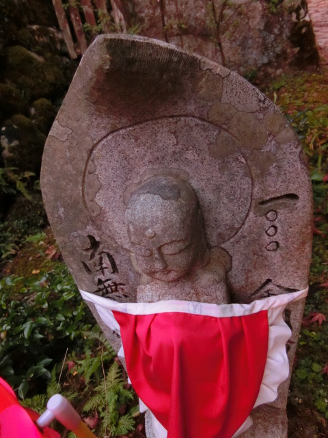 湖東三山　お地蔵さんの金剛輪寺