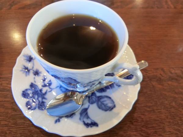 「森のCafe」でお茶タイム