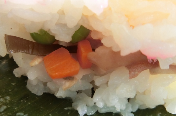 亡き友人が好きだった押し寿司を食べに行く。