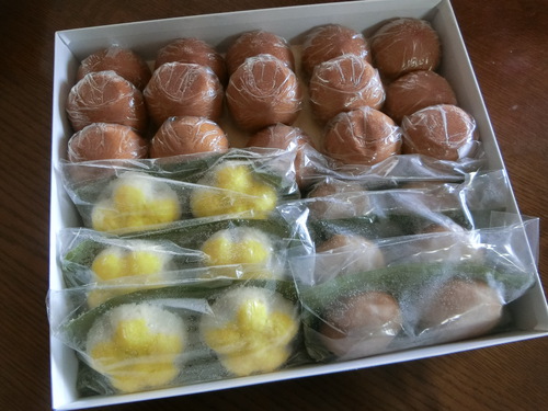 秋田の角館から送られてきたおまんじゅう