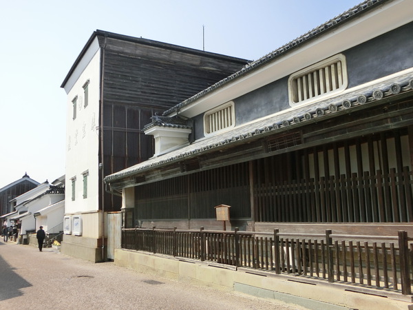 おしゃれな空間と素敵なカフェ