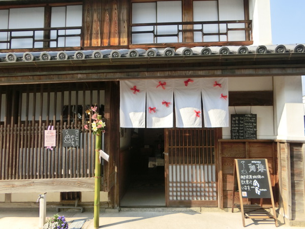 おしゃれな空間と素敵なカフェ