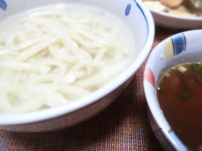 湯だめうどんは、孫が打ったうどん