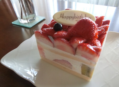 お嫁さんの誕生日を祝う